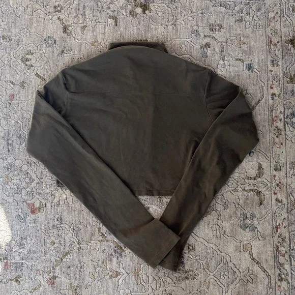 Cool Eco-Friendly Cropped Bolero Top (designed in Montreal) - Picture 5 of 8